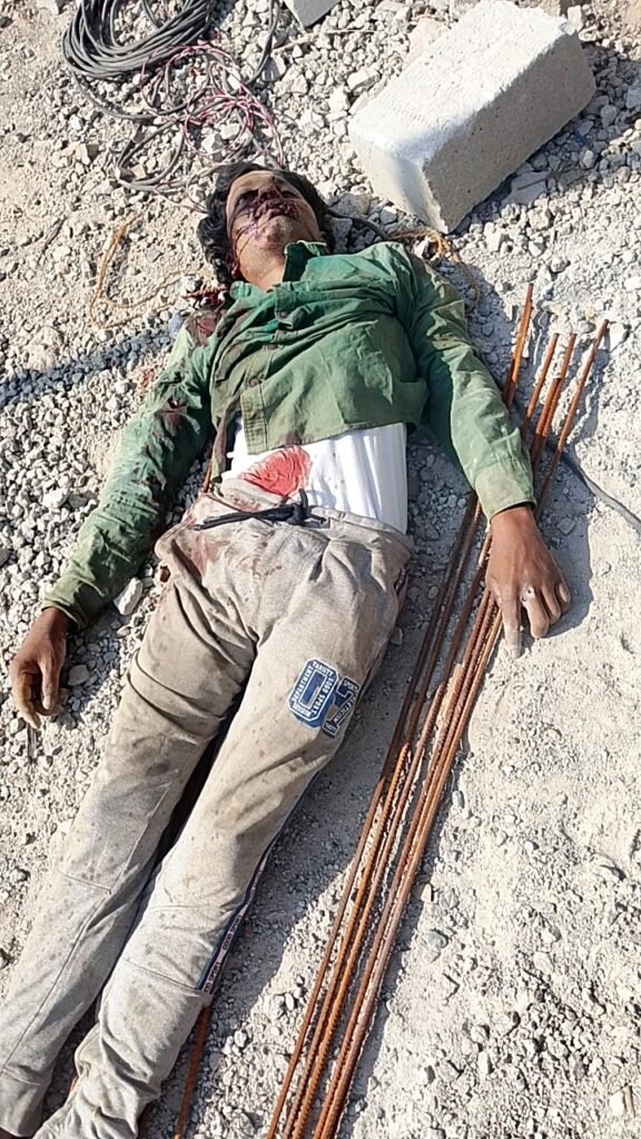 భవనం పై నుంచి పడి సెంట్రింగ్ కార్మికుడు మృతి