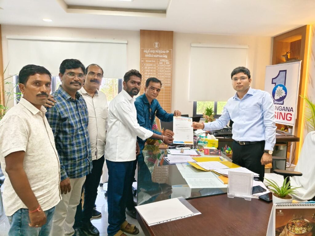 జర్నలిస్టుల పిల్లల పాఠశాల ఫీజుల్లో 50% రాయితీ ఇవ్వాలి