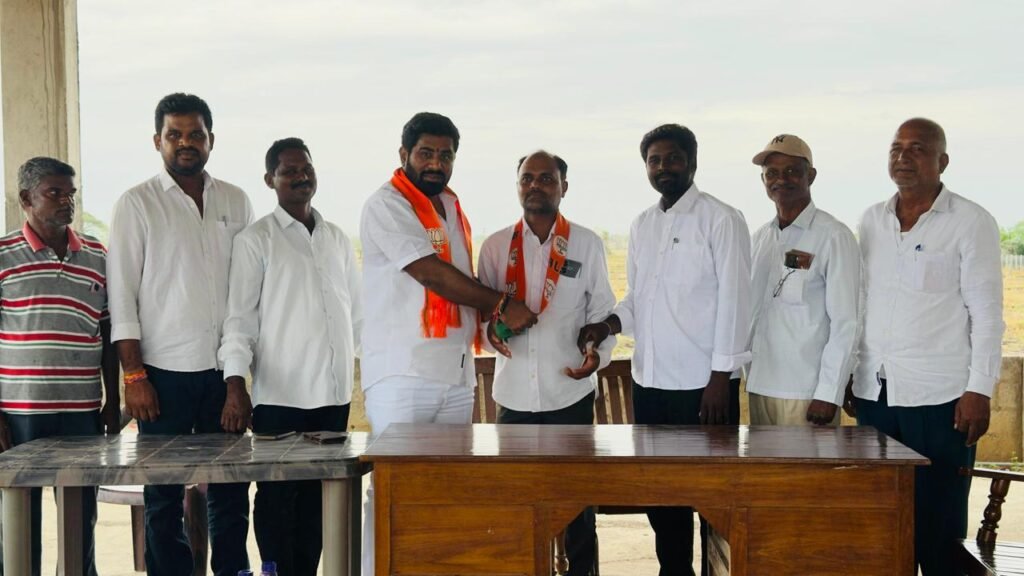 బీజేపీలో చేరిన కాంగ్రెస్ సీనియర్ నాయకుడు కుడుతాల నగేష్**