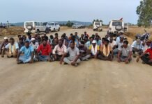కార్మికులుండగానే బాంబ్ బ్లాస్టింగ్..!