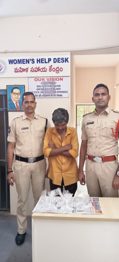 సంగెం శివారులో 4 లీటర్ల గుడుంబా పట్టివేత ఒకరి అరెస్ట్.