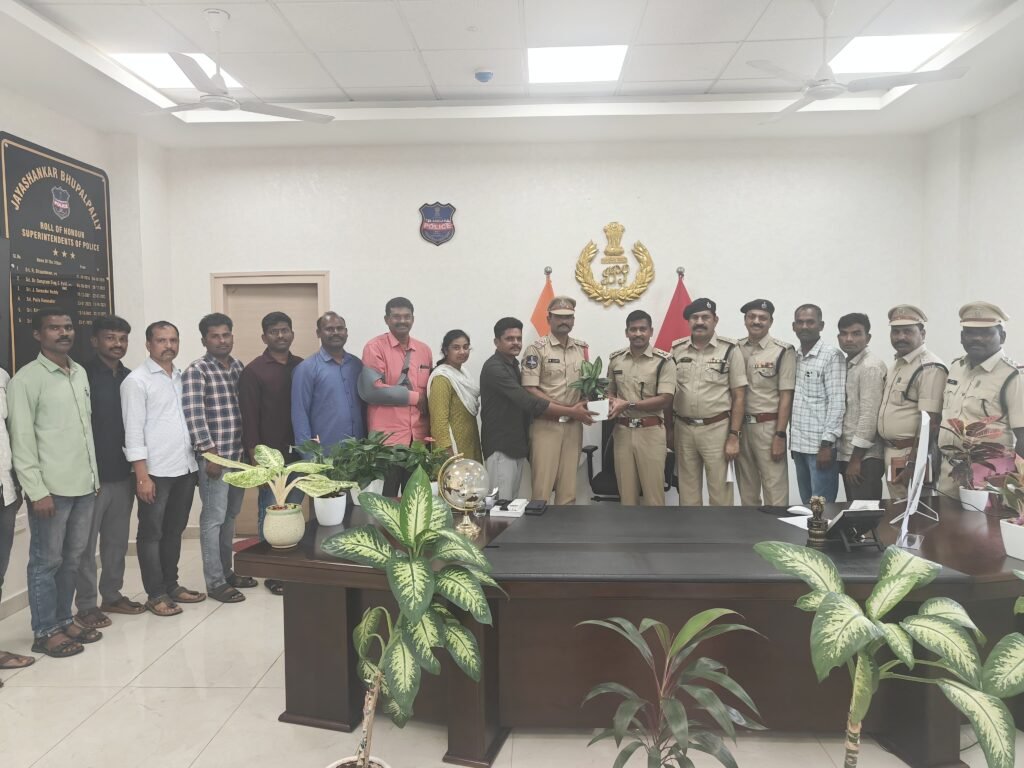 పోలీసు ఆఫీసర్స్ అసోసియేషన్ నూతన కార్యవర్గానికి ఎస్పీ అభినందనలు.