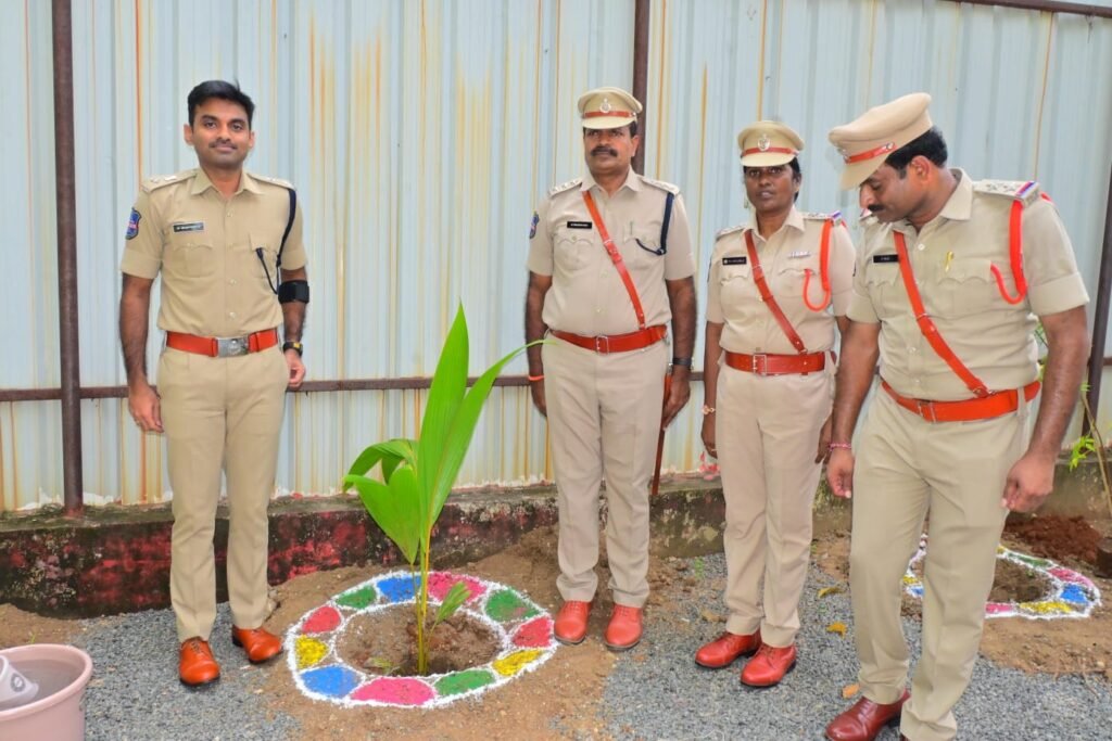 ప్రజా విశ్వాసమే సమర్థవంతమైన పోలీసింగ్‌కు పునాది.ఎస్పీ డా. శబరీష్, ఐపీఎస్..