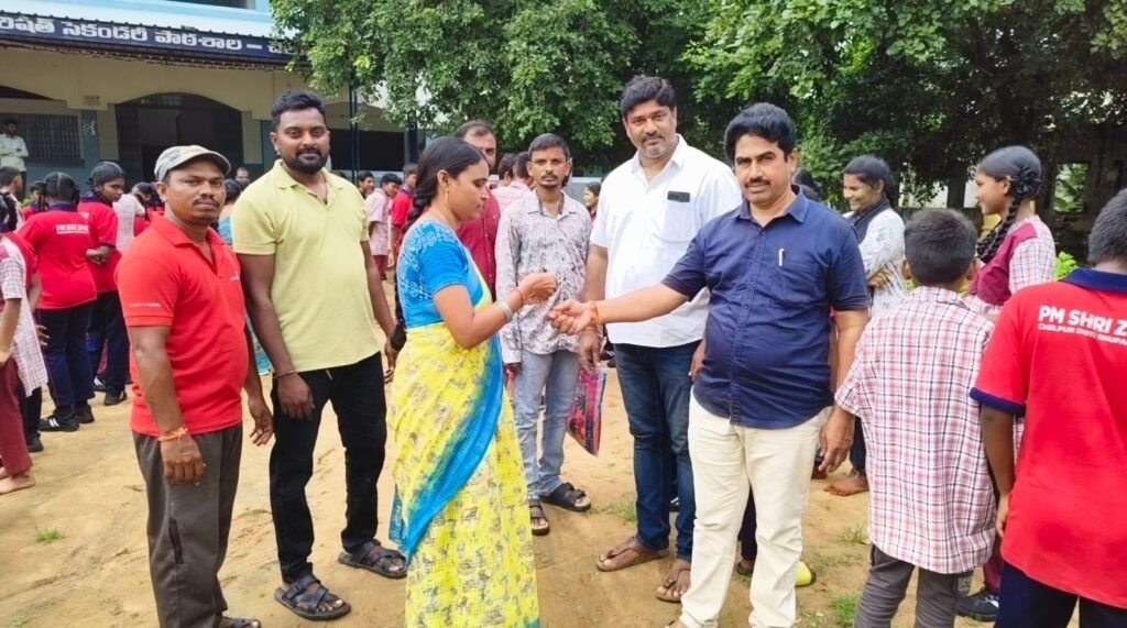 మండలంలో ముందస్తు రక్షాబంధన్ వేడుకలు